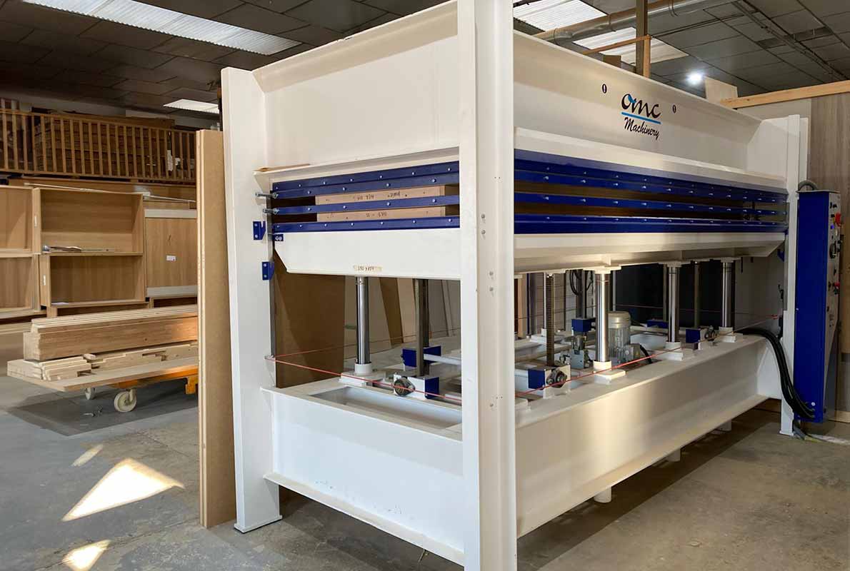 Prensa hidráulica de platos calientes OMC Machinery PL 90